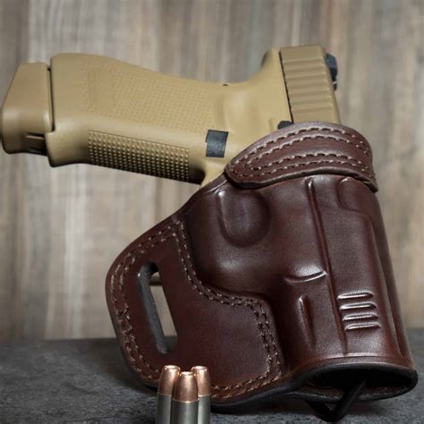 Quickship Glock 19 OWB Leather Holster - Texas Strong Side