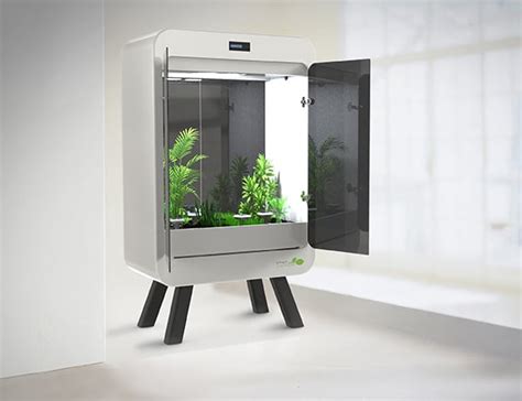 The Greenhouse Just Got Smarter - Yanko Design