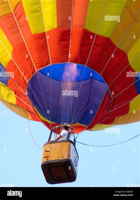 Annual Hot air balloon festival competition held at Howell Michigan ...