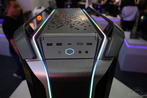 #Computex - Cooler Master Cosmos C700M: La C700P con iluminación RGB ...