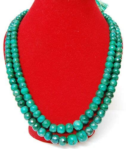 Emerald Beads Necklace at best price in Delhi by Vyomini Jewels | ID: 3910907391