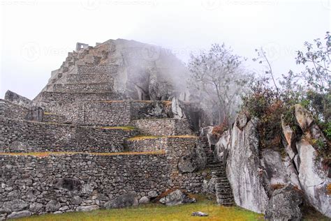 Machu Picchu, Peru 16672513 Stock Photo at Vecteezy