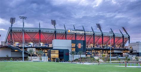 SDSU Snapdragon Stadium - Insight Lighting