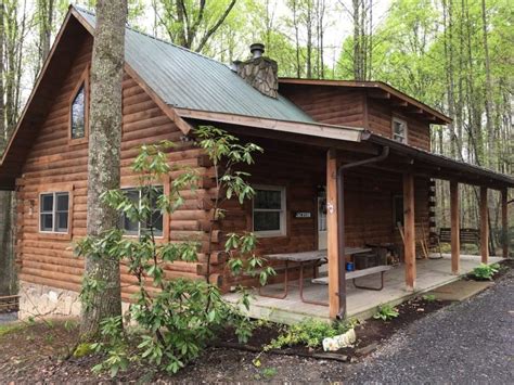 15 Cozy Cabins In West Virginia You Must Visit - Linda On The Run