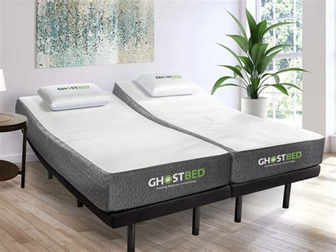 GhostBed® Luxe 13" Cooling Mattress (Split King) + Adjustable Base | Joyus