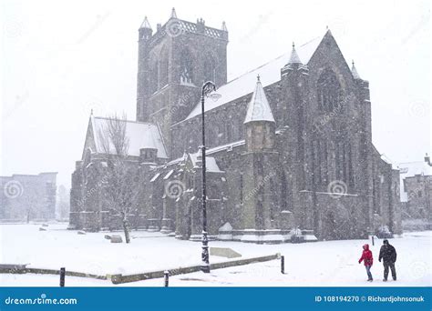 Heavy Snowfall Unexpected Paisley Town Centre Scotland Editorial Image - Image of heavy, open ...