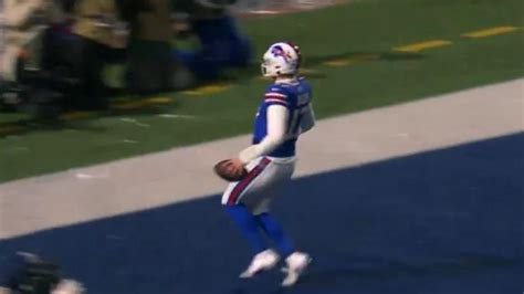 ¡Histórico! Josh Allen anota uno de los touchdowns más largos para un QB en Playoffs