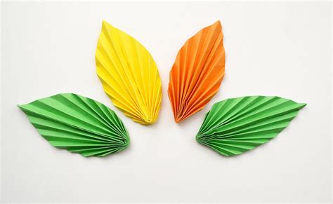 Leaf Colored Origami out of Paper Idea Tutorial DIY (Designer is NProkuda) : r/origami