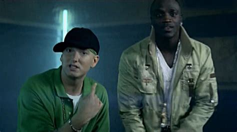 Akon & Eminem “Smack That” Music Video Surpassed 1 Billion Views on ...