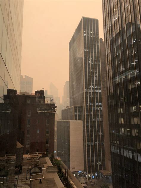 Holy Smokes! NYC Sky Turns Apocalyptic with Canadian Fire Smoke | 650 ...