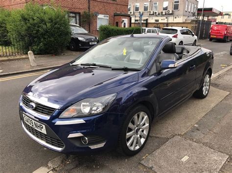 FORD FOCUS CONVERTIBLE 2.0 PETROL 59.000 MILES JUST BEEN SERVICED 12/4 2017 FIRST TO DRIVE WILL ...