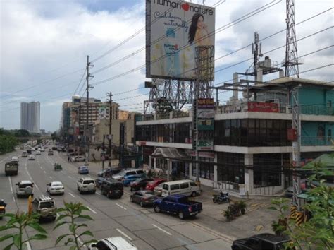 Commuter Adventures: Capture it! A Walk along Katipunan Avenue, Quezon City