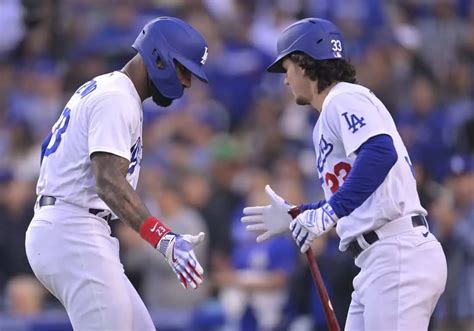 Freddie Freeman powers Dodgers past Nationals - SportsHub