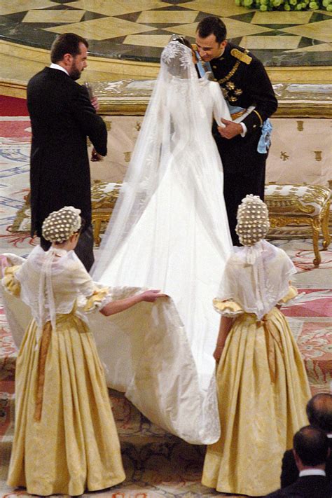 Royal Brides Didn't Always Walk Down the Aisle with Their Fathers | Royal wedding gowns, Royal ...