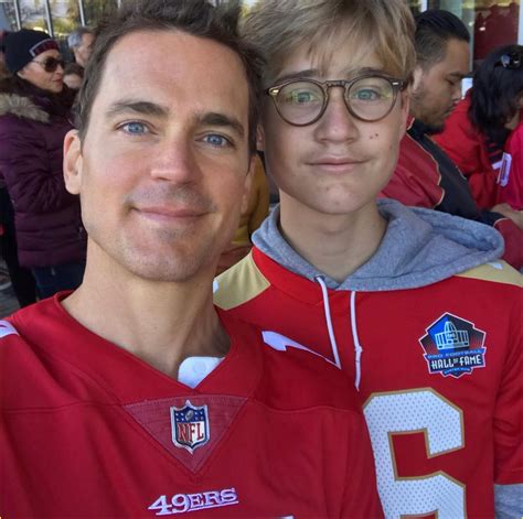 Matt Bomer Enjoys Day Out at 49ers Game with Son Kit!: Photo 4414251 ...