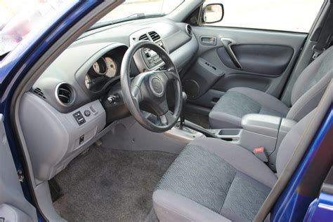 2003 Toyota RAV4 - Interior Pictures - CarGurus