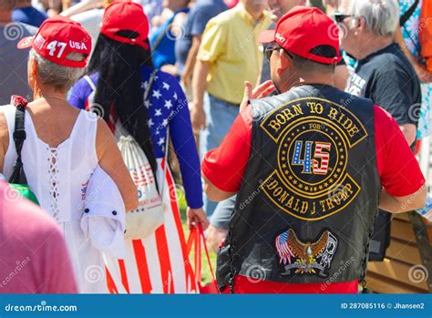 Supporters of Former President Donald Trump Editorial Photo - Image of ...