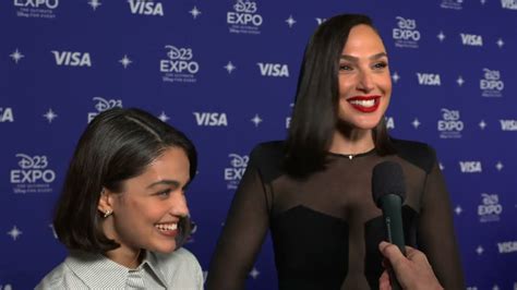 2022 D23 Expo Gal Gadot Rachel Zegler Interview on 'Snow White' - YouTube