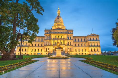 14 Best Things to do in Lansing MI You Shouldn't Miss - Midwest Explored