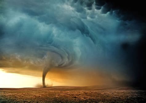 A tornado forming in the evening from a supercell - Earth.com