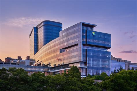 Essentia Health’s St. Mary’s Medical Center opens in Minnesota