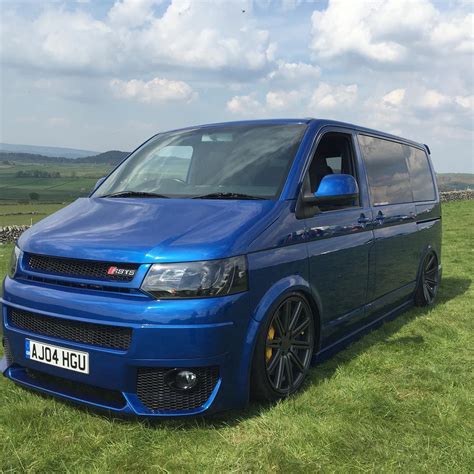 AWD VW Transporter RS4 V8 Twin Turbo with 745HP and 812NM Torque! - Turbo and Stance