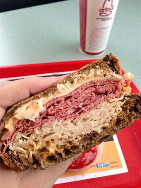 Arby's Reuben Sandwich Review | DudeFoods.com