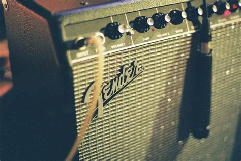 Best Acoustic Guitar Amps: Buyer's Guide and Review