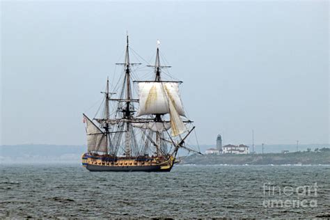 French Frigate Hermione Photograph by Jim Beckwith