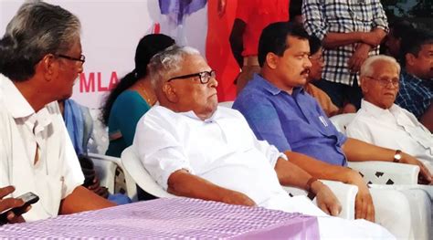 V S Achuthanandan campaigns for Kerala CPM at age 95