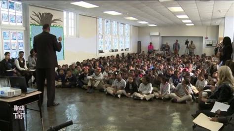 Rewarding kids for reading at Lafayette Academy Charter School | WGNO