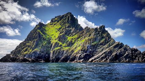 12 BEST places to visit on the RING OF KERRY (stops and highlights)