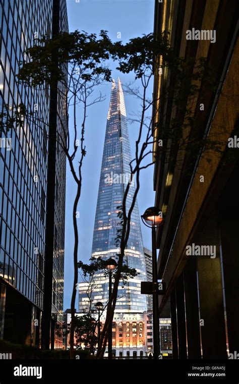 Shard, London Skyscraper Stock Photo - Alamy