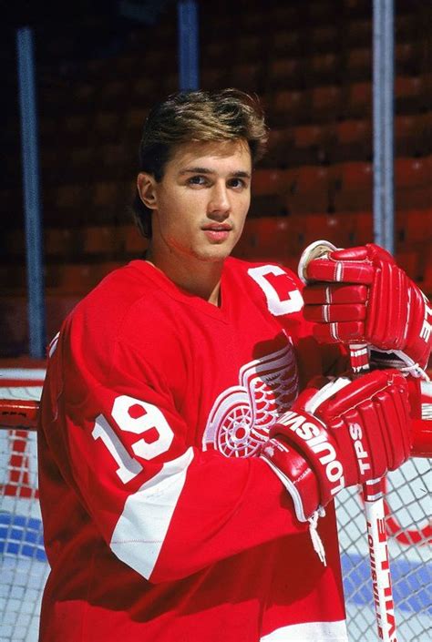 STEVE YZERMAN DETROIT RED WINGS | Hockey | Pinterest | Wings, The o'jays and Steve yzerman