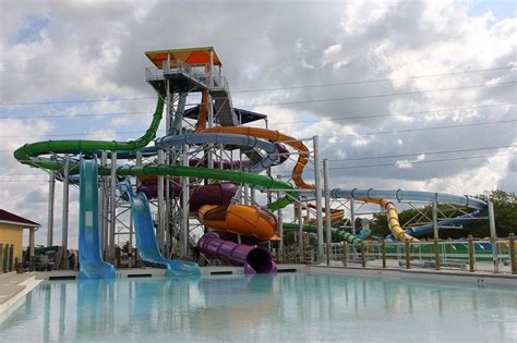 Are you ready to ride the Tropical Plunge at Soak City at Kings Island??? The seven-story water ...