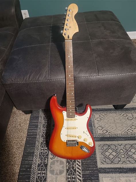 Squier Standard Stratocaster | Reverb