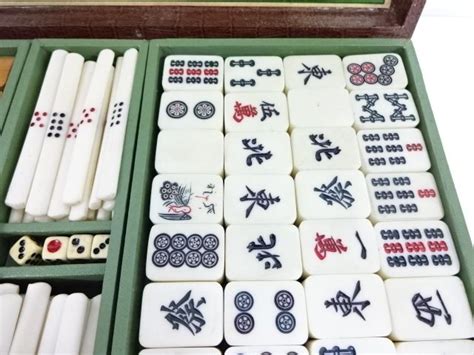 Japanese Mahjong game set with white tiles, Case included - Japan -mid 20th century - Catawiki