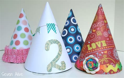 Personlized Party Hats | Fun Family Crafts