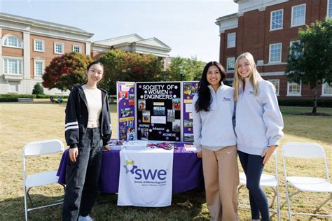 College of Engineering Hosts Annual E-Day for Prospective Students ...