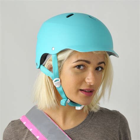 Pin by Sass Afras on Bike Style | Womens bike helmet, Helmet, Bike ...