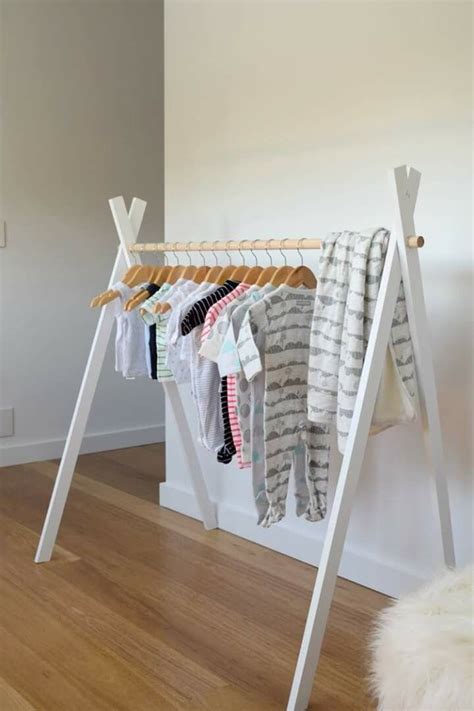 Pin de Müşerref Erdoğan en Denenecek Projeler | Muebles para colgar ropa, Muebles para bebe ...