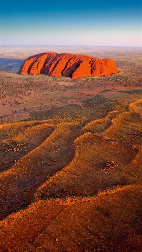 Uluru Australia : The Ultimate Aussie Excursion: Cairns, Uluru, & Sydney ... - King Whooksgivem