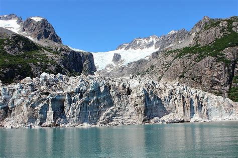 Glacier in Kenai Fjords National Park - The World on my Necklace