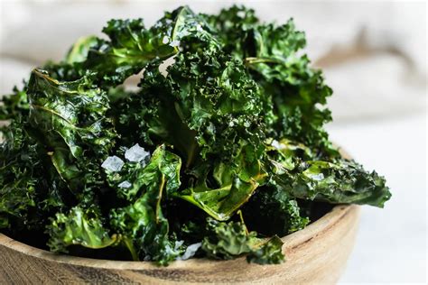 Best Ever Baked Kale Chips Recipe | Deporecipe.co