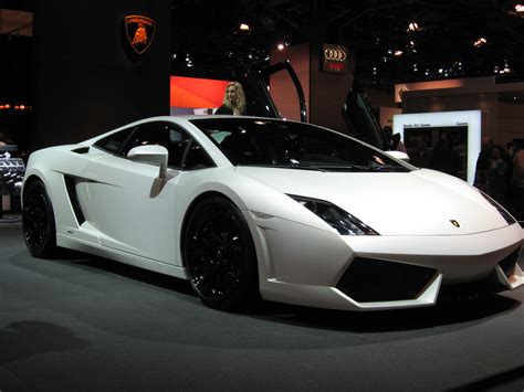 File:Lamborghini Gallardo LP560-4 (Front-Right).jpg - Wikimedia Commons