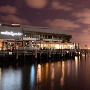 Waterfront Port Melbourne, Port Melbourne - Modern Australian ...