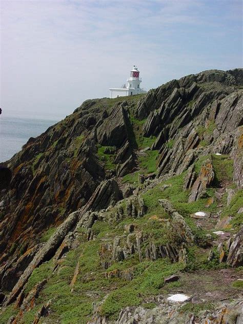 Skokholm Lighthouse - Wikipedia, the free encyclopedia | Lighthouse ...