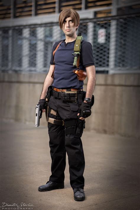 Here's my Resident Evil 4 Remake Leon cosplay! : r/residentevil