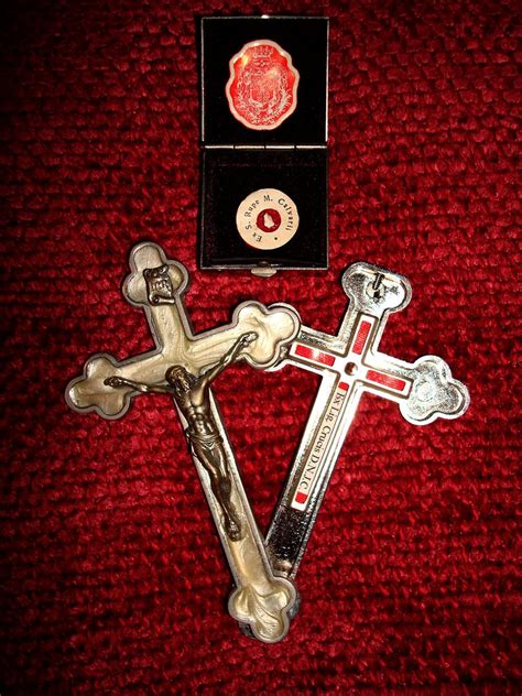 Passion Relic: The True Cross | Sacred Relic from Our Lord &… | Flickr