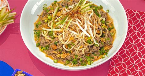 Bean Sprouts Nutrition: Benefits, Nutritions, and Risks